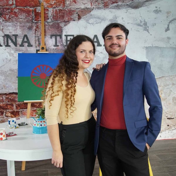 Michelle Kubištová (moderátorka) a Daniel Bunda (moderátor)_Finalista Roma Spirit 2021 v kategórii Médiá