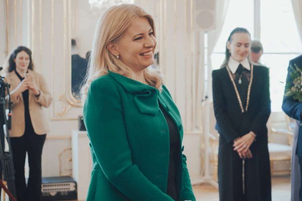 Prezidentka prijala finalistov ocenenia Roma Spirit 2023!